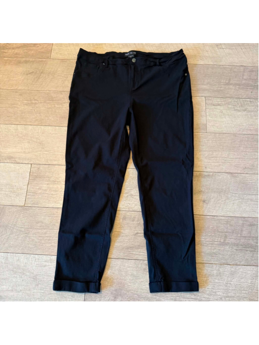 Women's Body By Us Cropped Pants Black Size 3X